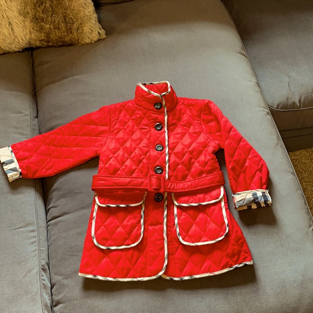 Girls XL Burberry quilted jacket w/pockets & belt.
